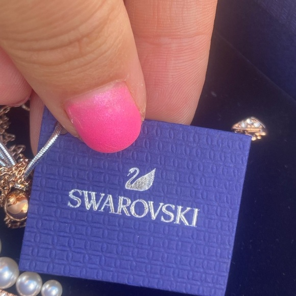 SWAROVSKI faux pearls and crystals necklace NWT - Picture 5 of 8